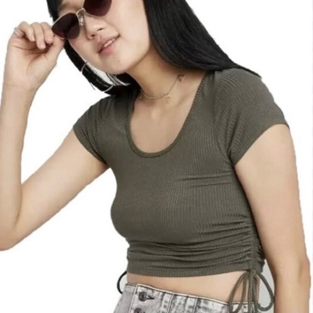Wild Fable Green Short Sleeve Cropped Top Ribbed Ruched Tassels Medium